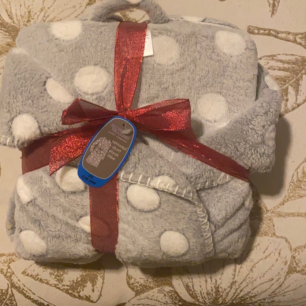 Brand new plush robe
